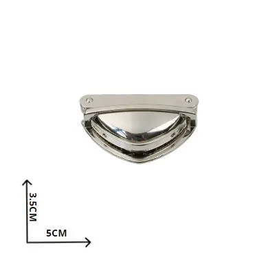 ΚΟΥΜΠΩΜΑ ΤΣΑΝΤΑΣ ΤΡΙΓΩΝΟ ΣΧΟΛΙΚΟ